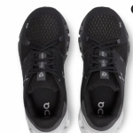 On Running Cloudflyer 4 Black/White