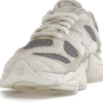 New Balance 9060 – Bricks & Wood