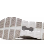 On Running Cloud X 4 AD White Wolf