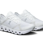 On Running Cloud X 4 AD White Wolf