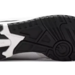 New Balance 550 – Sea Salt Black