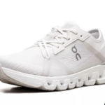 On Running Cloud X 4 AD White Wolf