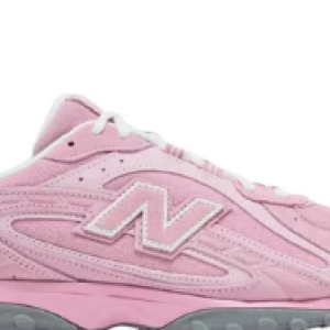 New Balance 204L Pastel Pink