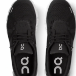 On Running Cloud 5 Black/White