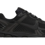 Air Zoom Vomero 5 'Triple Black'
