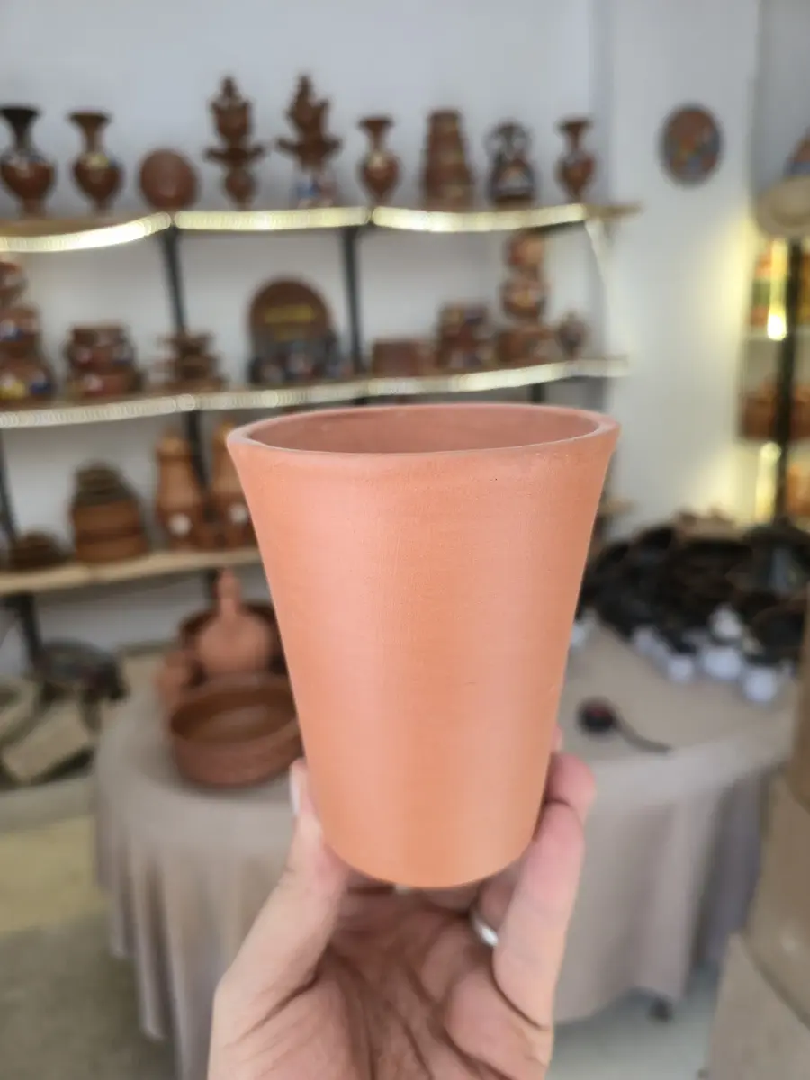 كوب مياه سادة