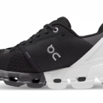 On Running Cloudflyer 4 Black/White