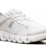 On Running Cloud X 4 AD White Wolf