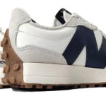 New Balance 327 – Moonbeam Outerspace