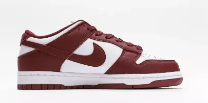 Nike SB Dunk Low "Bordeaux" Red
