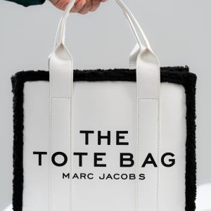 WHITE LEATHER TOTE BAG
