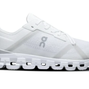 On Running Cloud X 4 AD White Wolf