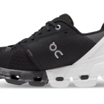On Running Cloudflyer 4 Black/White
