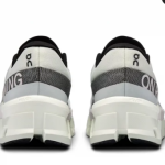 On Running Cloudmonster 2 Undyed/Frost