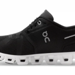 On Running Cloud 5 Black/White