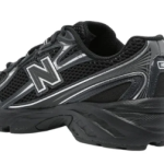New Balance 740 Black Silver