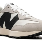New Balance 327 Sea Salt – Black