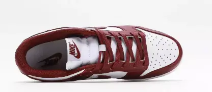 Nike SB Dunk Low "Bordeaux" Red