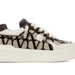 VALENTINO GARAVANI Off-White & Brown One Stud XL Sneakers