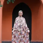 BAROQUE SUNSET PRINT DRESSY SATIN ISDAL