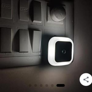 LED flashlight with sensor