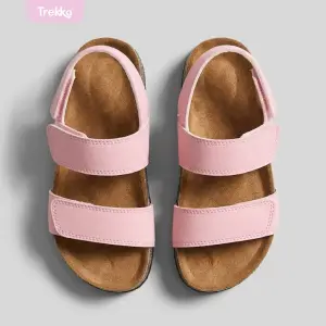 صندل أطفال “Pink”.