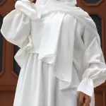 CREAMY WHITE DRESSY UMRAH ISDAL