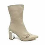 Elegant boot with stylish front buckle detail R-70