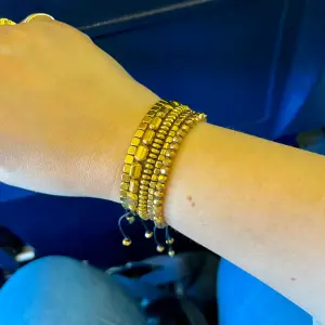 Rusted gold