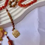 Yaqeen Glow (نور اليقين).