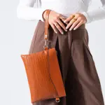 -32% Chic Texture Clutch Bag-camel