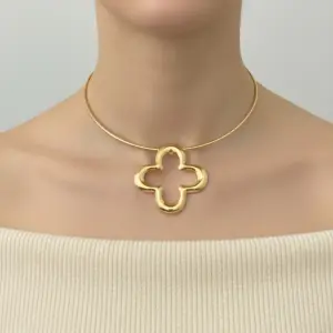 Choker with a sleek design N-71