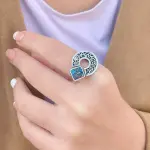 خاتم يا روح عن الوجود بها اكتفى