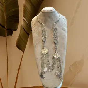 Salamaa necklace