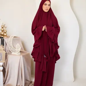MAROON CREPE SET ISDAL