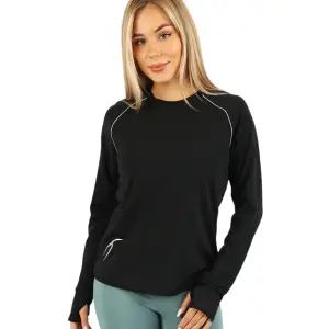 Long-Sleeve Training Black Top
