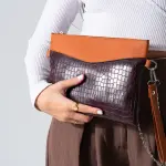 Chic Texture Clutch Bag-burgundy