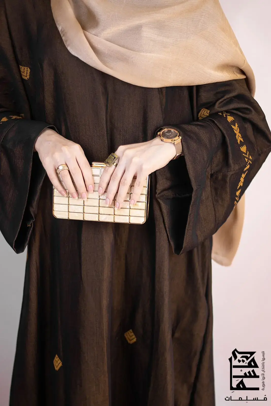 رِمال و نُحاس