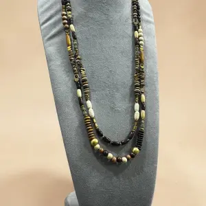 Rhea necklace