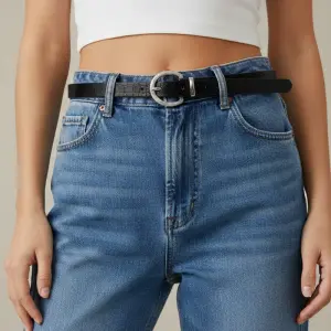 Embellished Round Buckle Leather Belt BT-8
