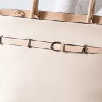 Classic Belt Detail Tote-beige