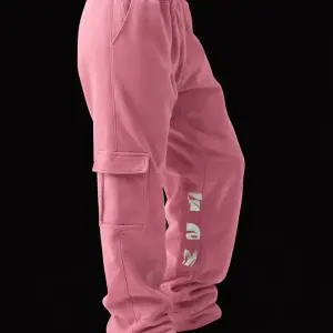 Fame pink sweatpants