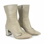Elegant boot with stylish front buckle detail R-70
