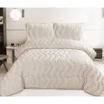 Wavy Lines Quilt Blanket