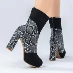 Half-boot suede in Lazar leather B-35