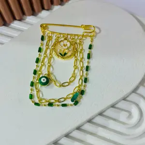Greens pin