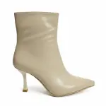 chic ankle boot with a sleek design R-903