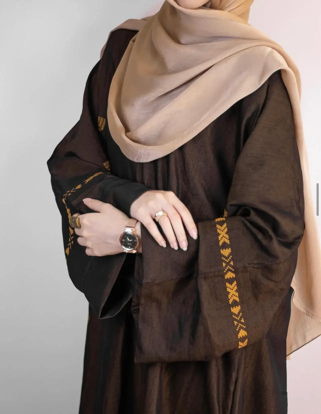 رِمال و نُحاس