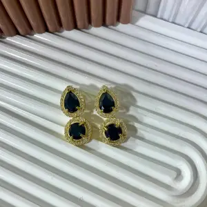 Royal teardrop dangles