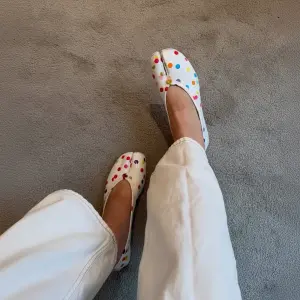 Polka Dot Tabi Flats